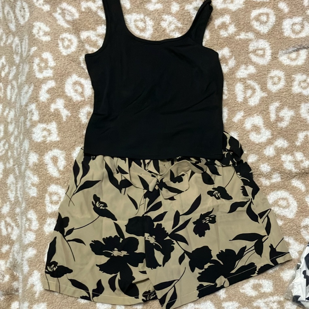Women’s tank and flowy shorts 🫶🏼